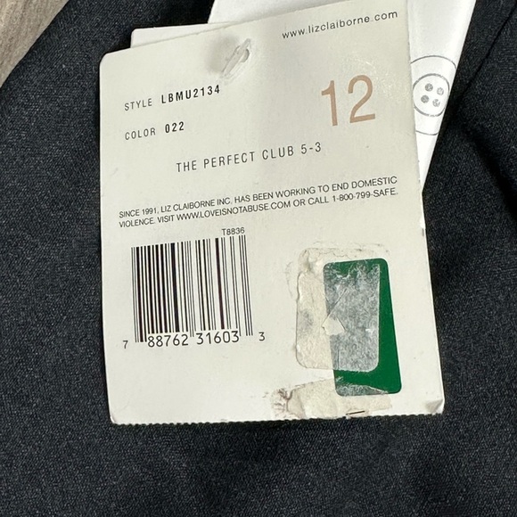 Women's Liz Claiborne Golf 12 Bermuda Shorts Chino Khakis Navy High Rise Stretch - Picture 8 of 9